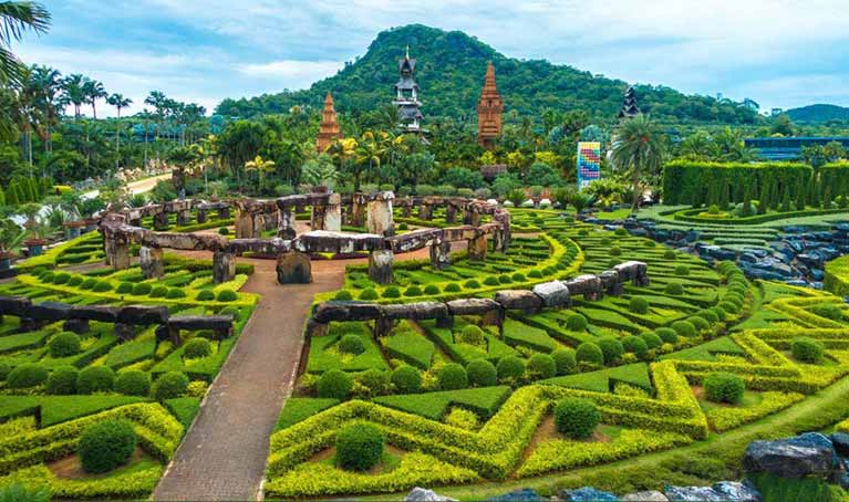 Nong Nooch Tropical