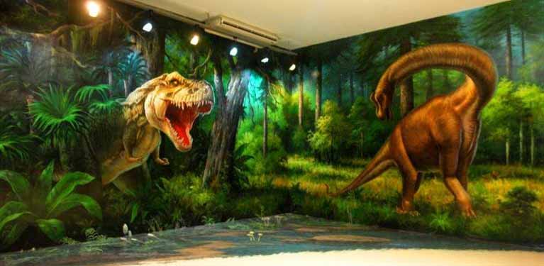 Art in Paradise